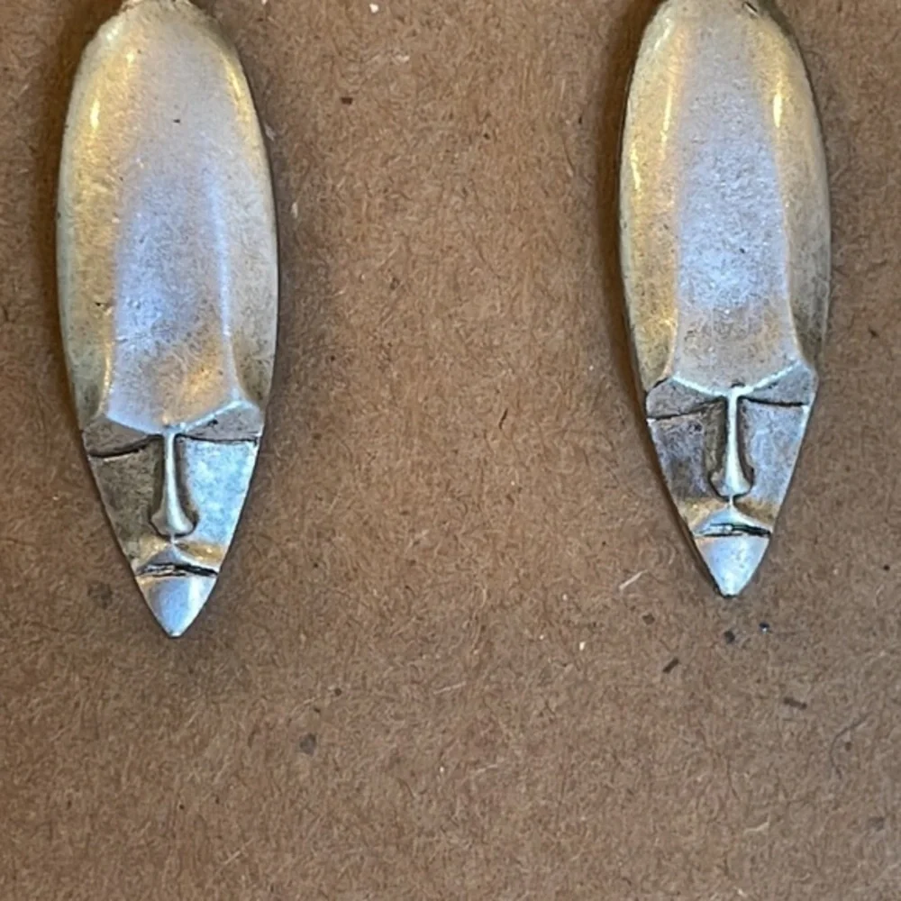 💐5/25 Primitive silver tone narrow head high forehead Egyptian style statement